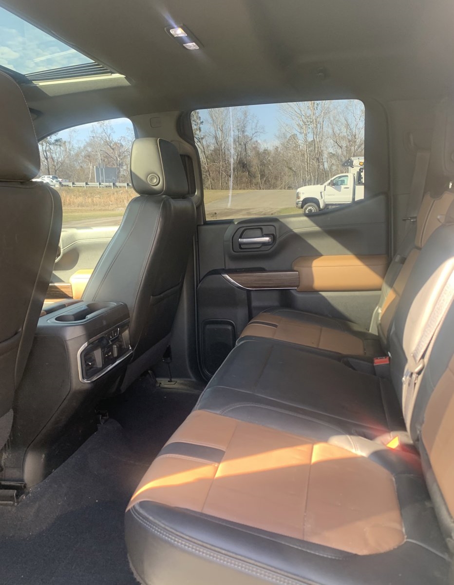 Chevrolet Silverado 1500 4WD Crew Cab 147" High Country 2021