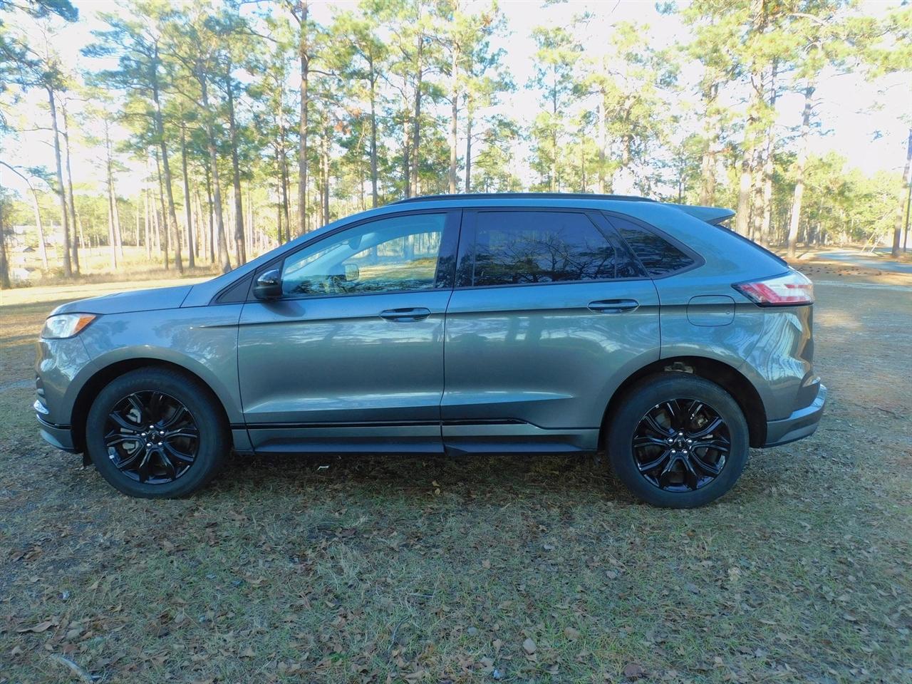 Ford Edge SE AWD 2022