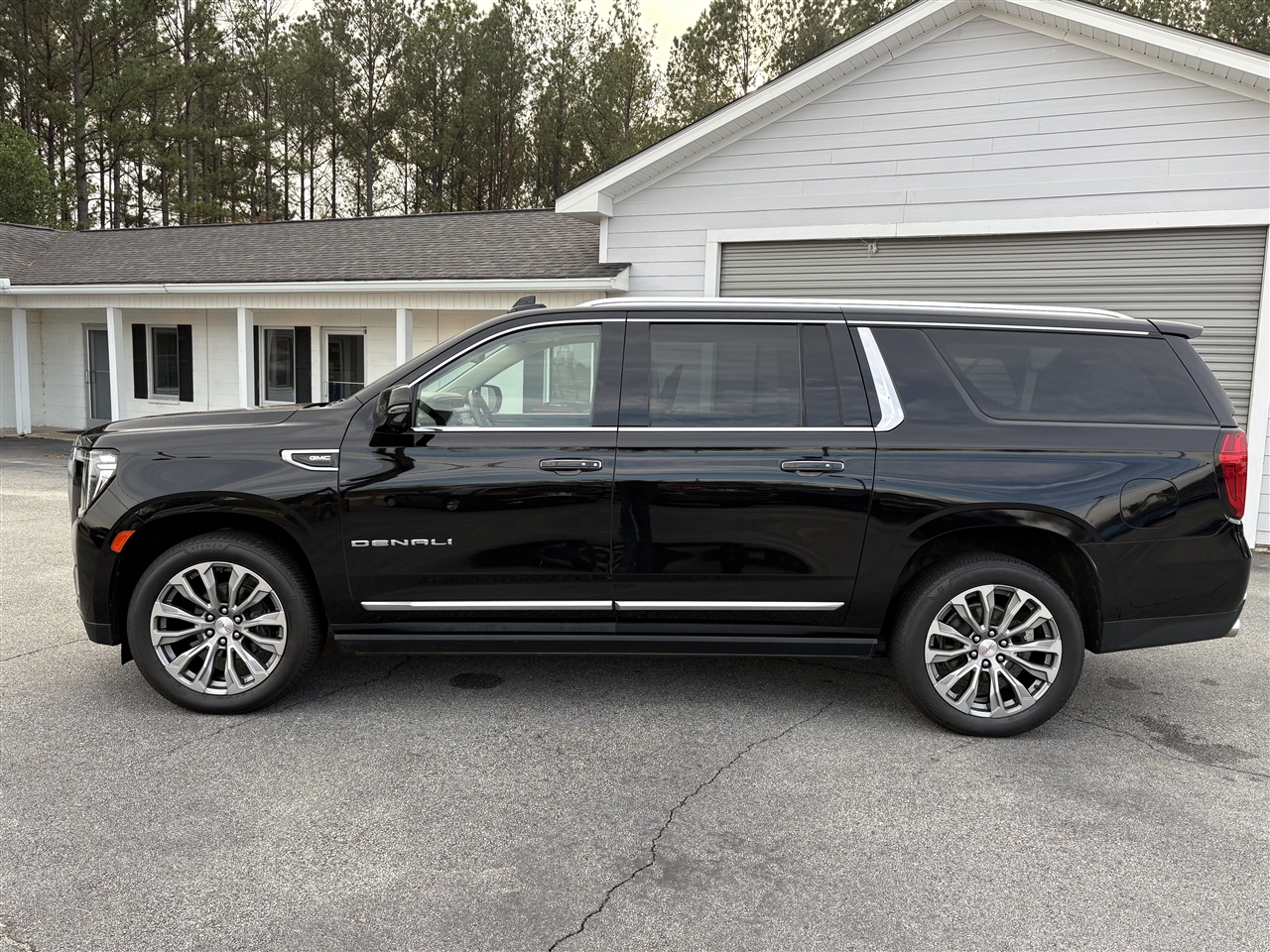 GMC Yukon XL 2WD 4dr Denali 2021
