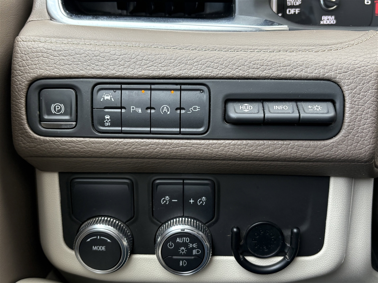 GMC Yukon XL 2WD 4dr Denali 2021