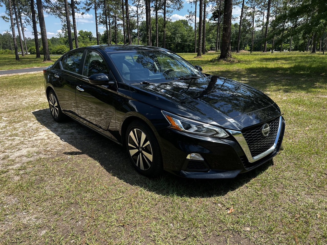 Nissan Altima 2.5 SV Sedan 2022