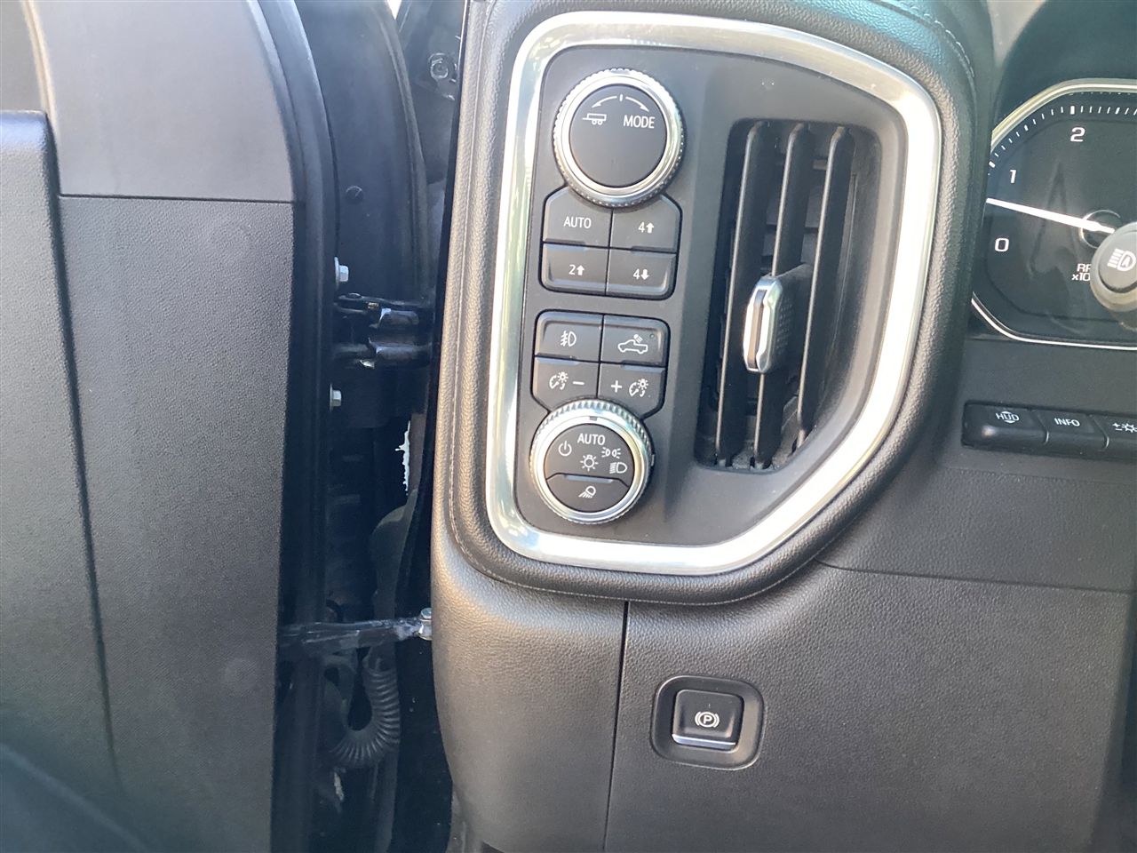 GMC Sierra 2500HD 4WD Crew Cab 159" Denali 2021