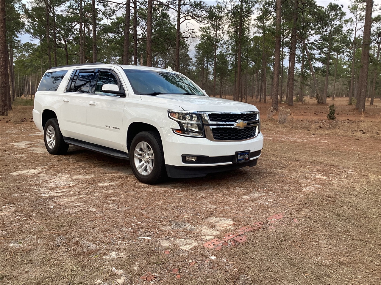 Chevrolet Suburban 2WD 4dr 1500 LT 2018