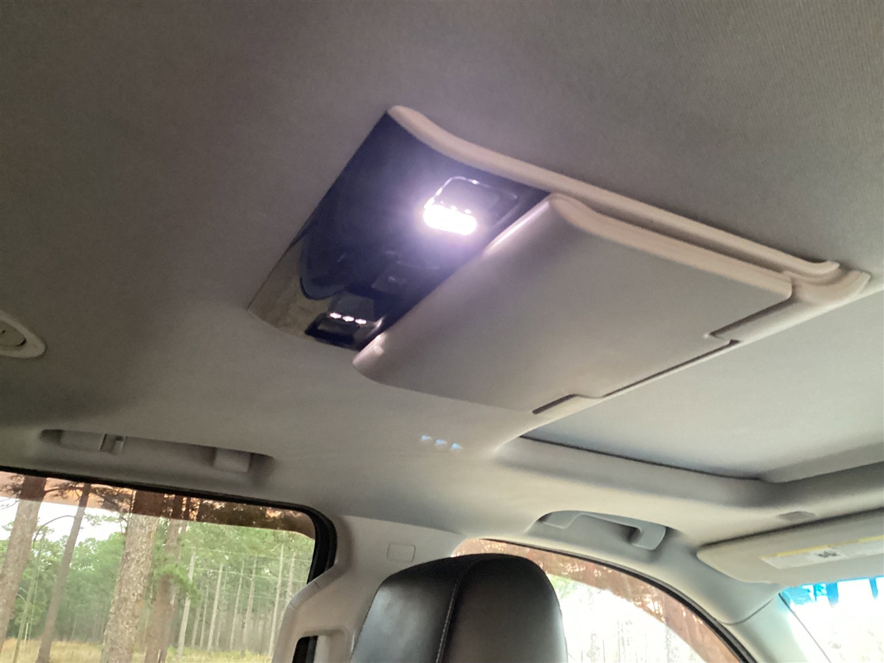 Chevrolet Suburban 2WD 4dr 1500 LT 2018