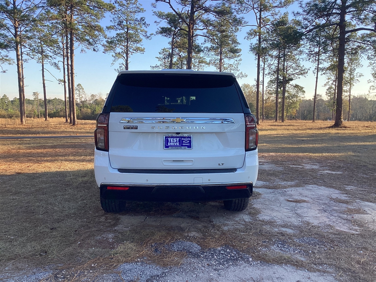 Chevrolet Suburban 2WD 4dr LT 2021