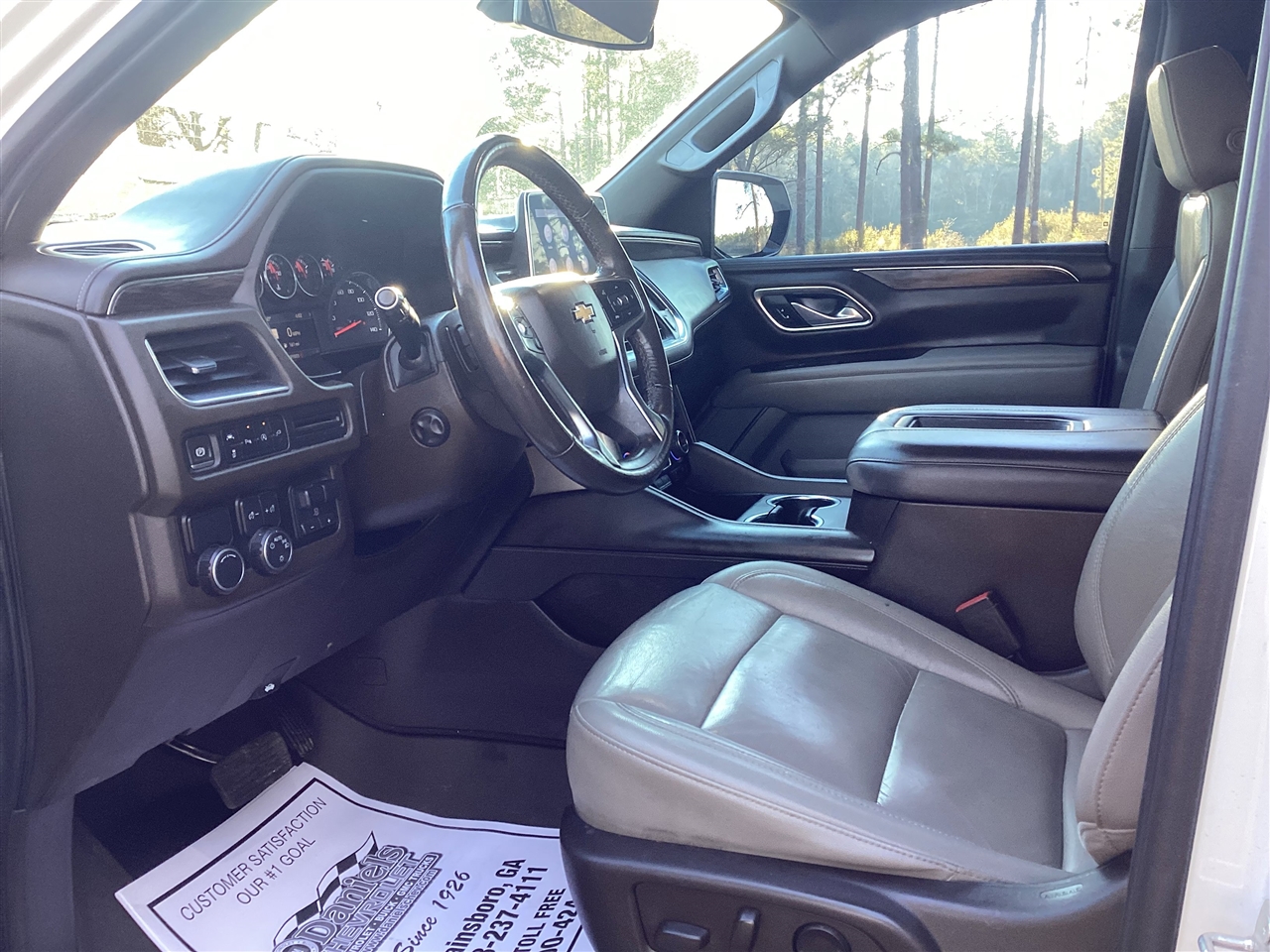 Chevrolet Suburban 2WD 4dr LT 2021