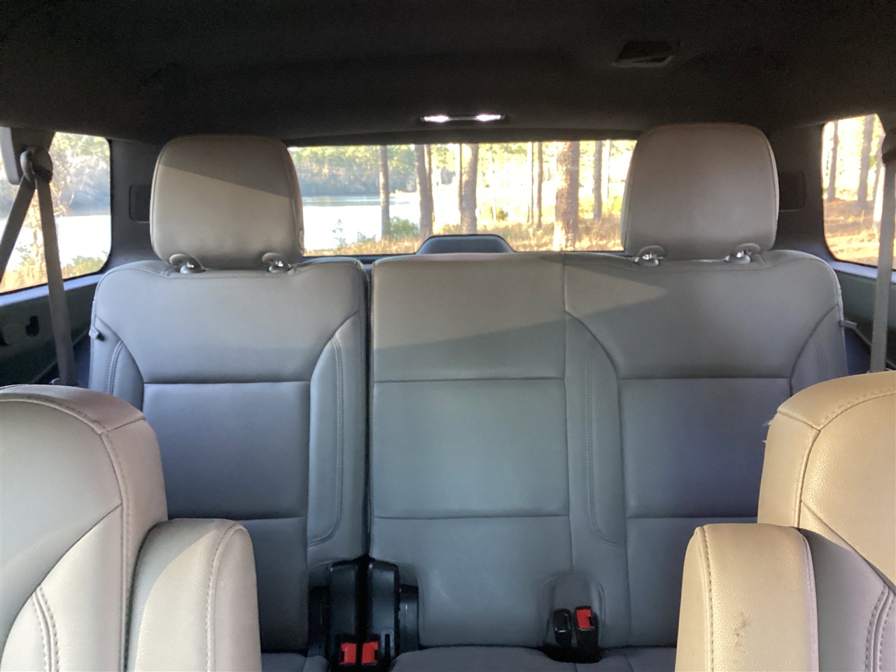 Chevrolet Suburban 2WD 4dr LT 2021