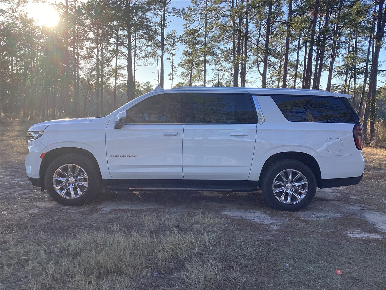 Chevrolet Suburban 2WD 4dr LT 2021