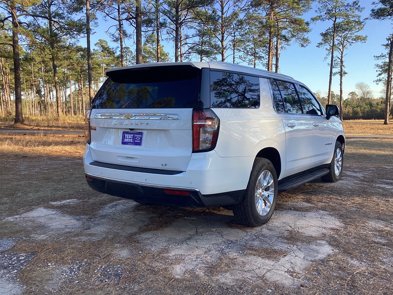 Chevrolet Suburban 2WD 4dr LT 2021