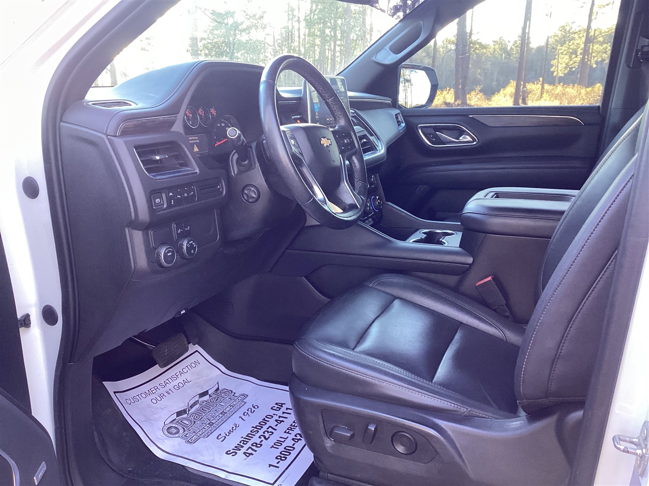 Chevrolet Suburban 2WD 4dr LT 2021