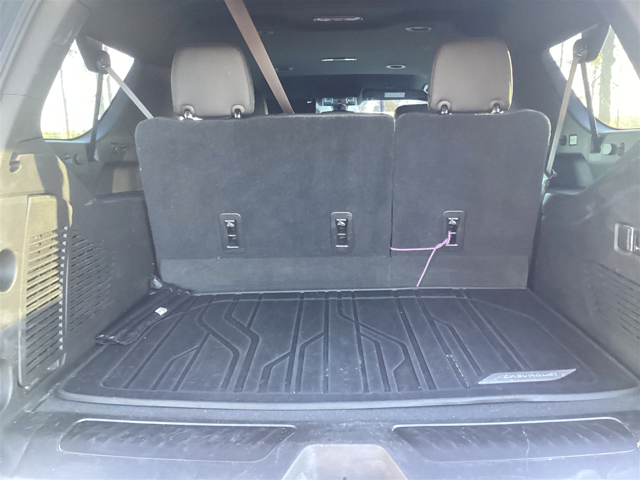 Chevrolet Suburban 2WD 4dr LT 2021