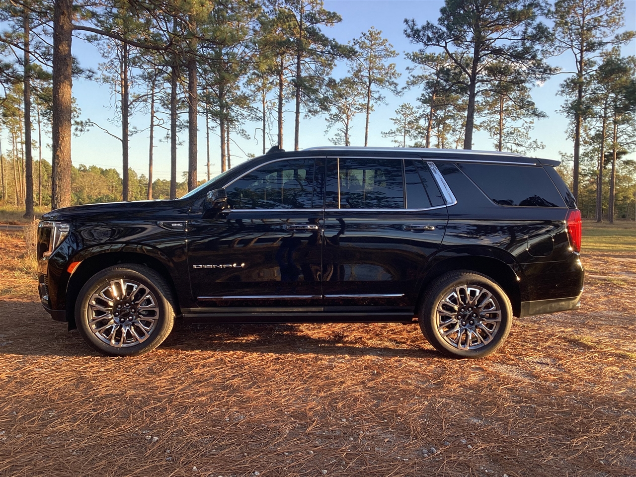 GMC Yukon 4WD 4dr Denali Ultimate 2024