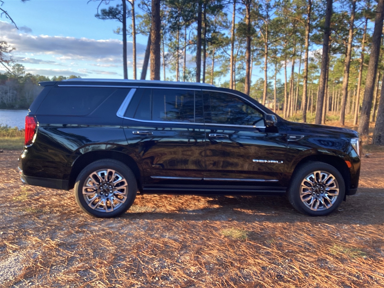 GMC Yukon 4WD 4dr Denali Ultimate 2024