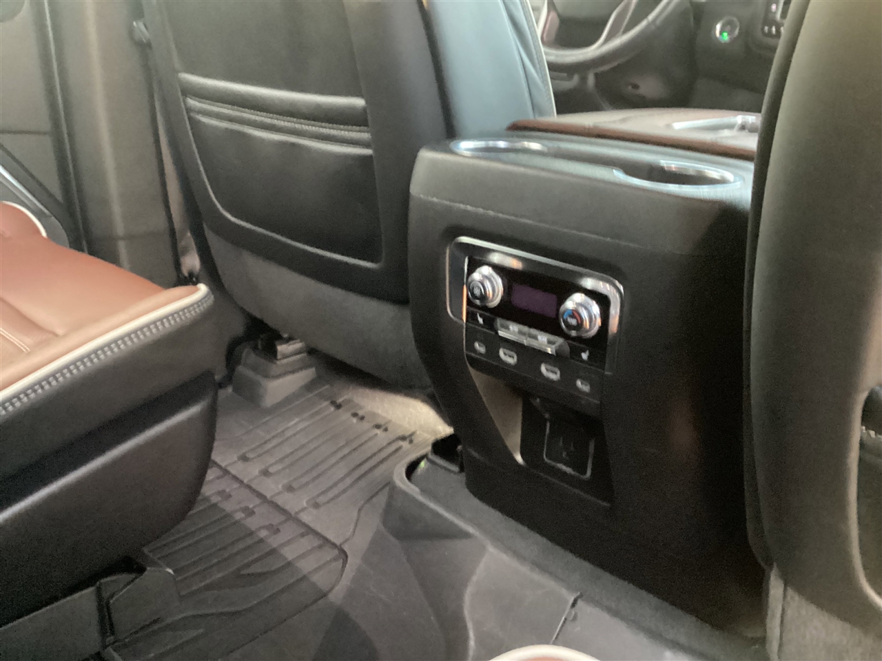 GMC Yukon 4WD 4dr Denali Ultimate 2024