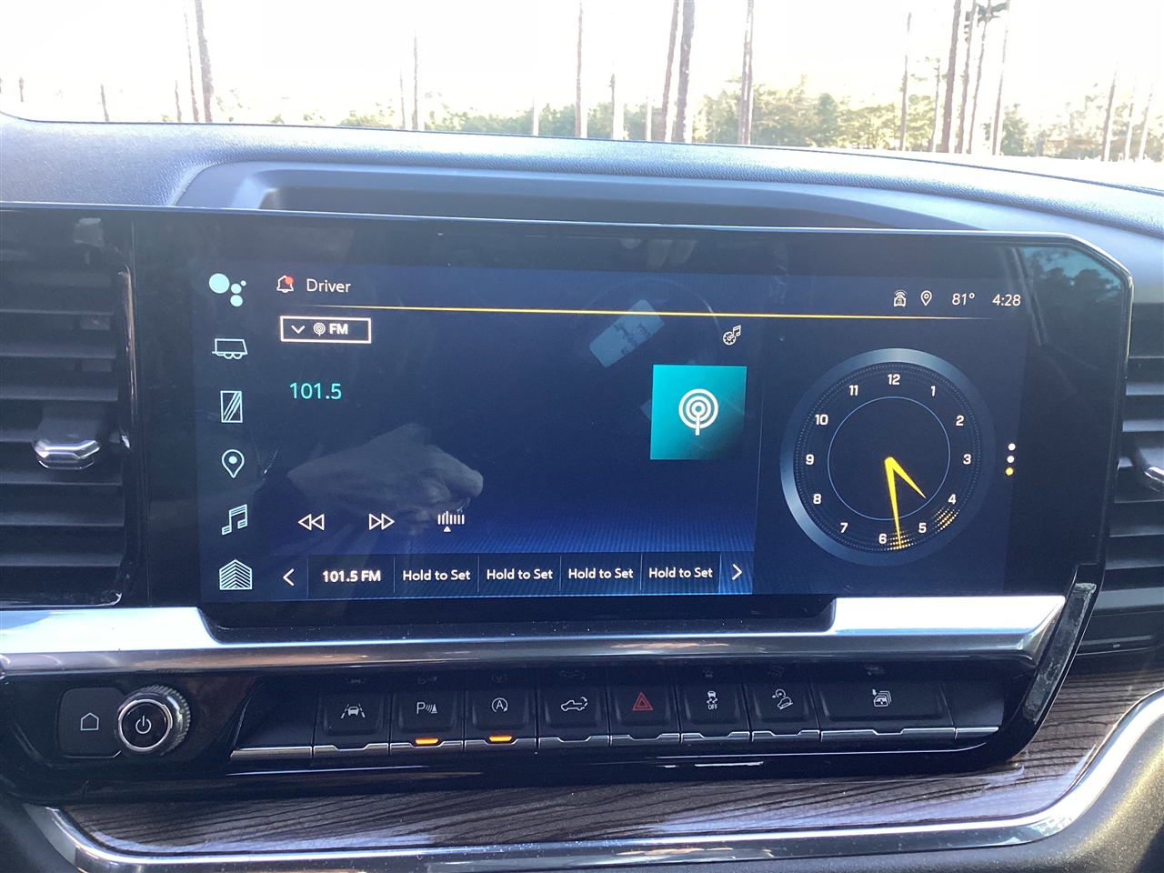 Chevrolet Silverado 1500 4WD Crew Cab 147" RST 2023