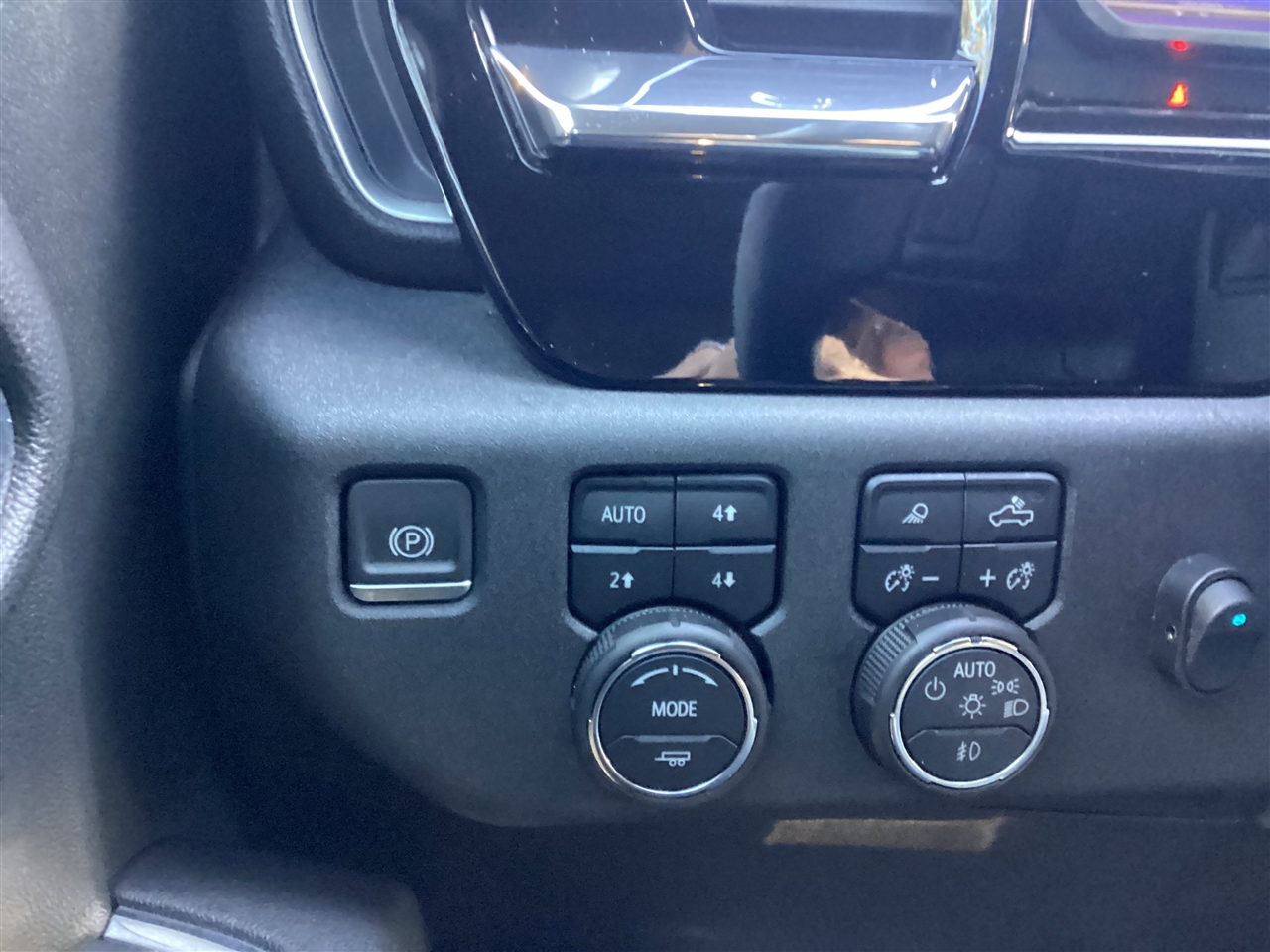 Chevrolet Silverado 1500 4WD Crew Cab 147" RST 2023