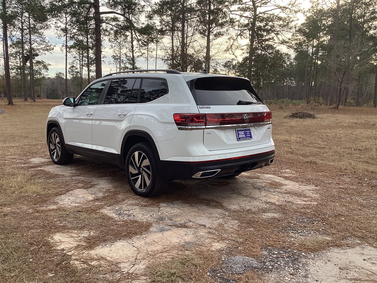 Volkswagen Atlas 2.0T SE w/Technology 4MOTION 2024
