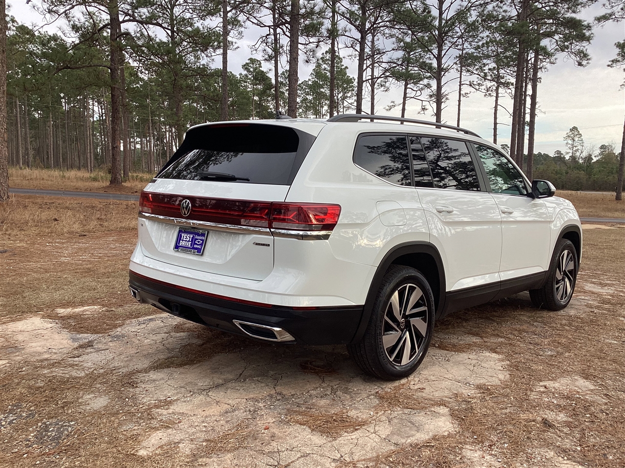 Volkswagen Atlas 2.0T SE w/Technology 4MOTION 2024