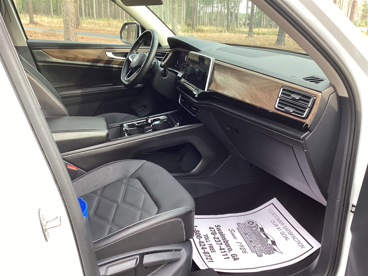 Volkswagen Atlas 2.0T SE w/Technology 4MOTION 2024