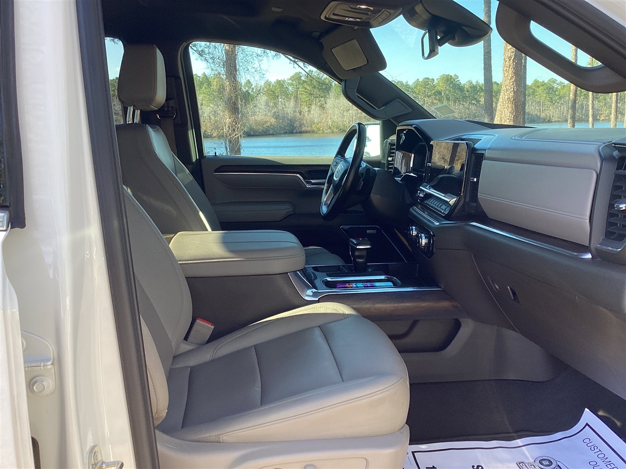 GMC Sierra 1500 2WD Crew Cab 147" SLT 2023