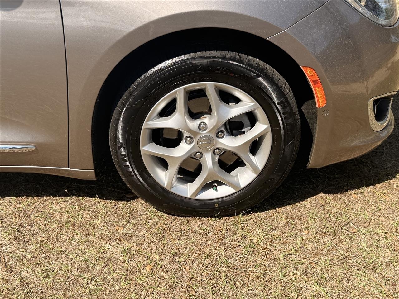 Chrysler Pacifica Touring L Plus FWD 2018