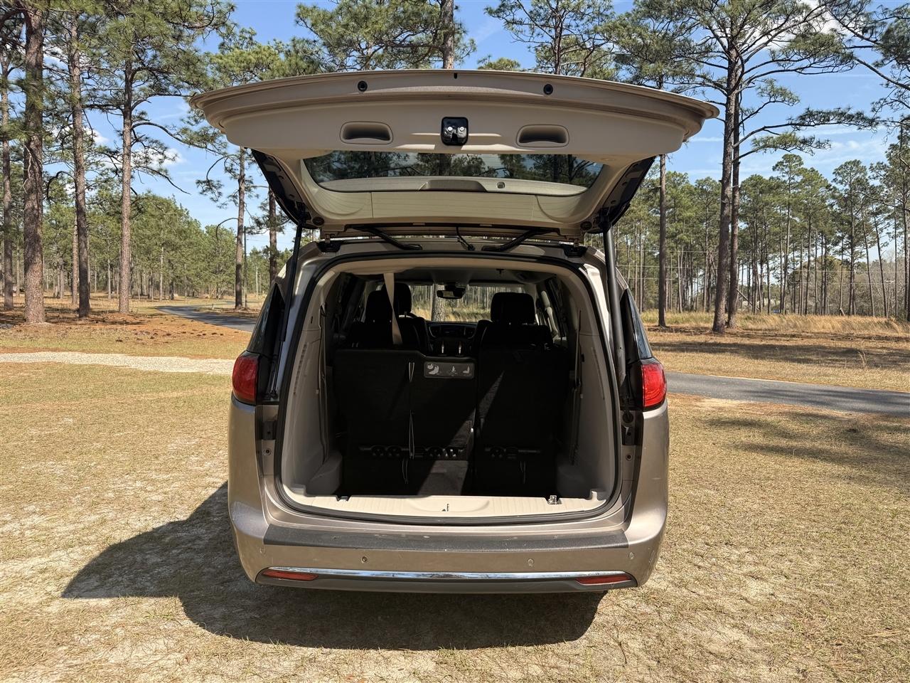 Chrysler Pacifica Touring L Plus FWD 2018