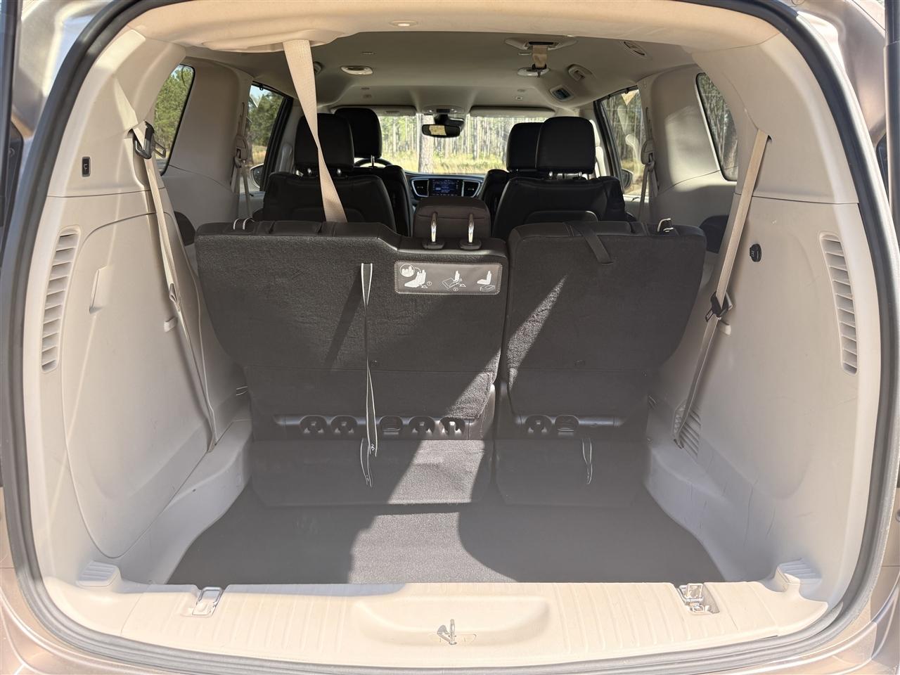 Chrysler Pacifica Touring L Plus FWD 2018