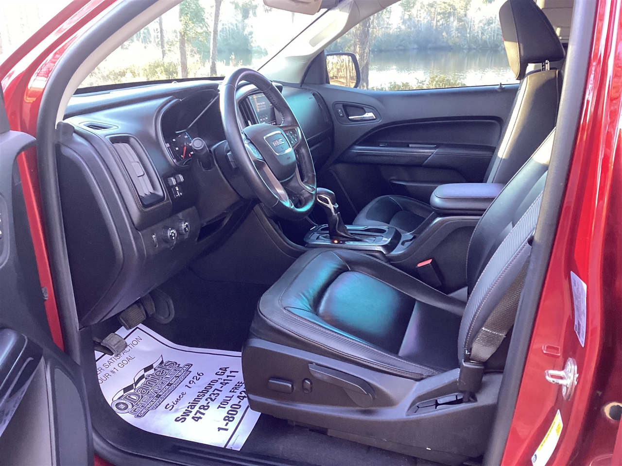 GMC Canyon 4WD Crew Cab 128" AT4 w/Leather 2022