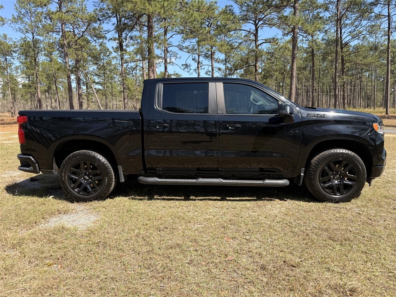 Chevrolet Silverado 1500 4WD Crew Cab 147" RST 2024