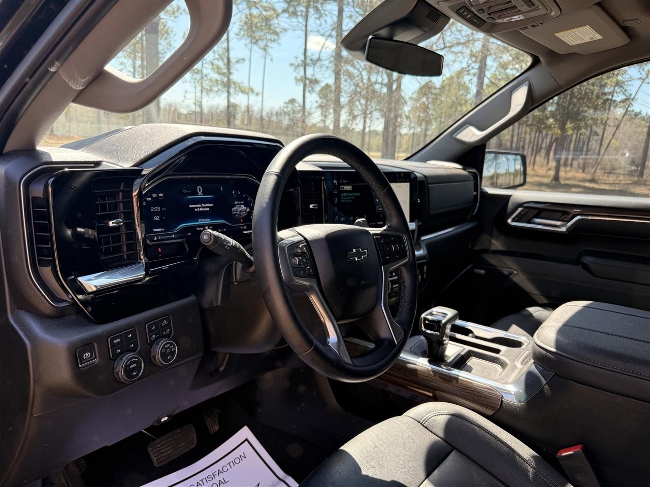 Chevrolet Silverado 1500 4WD Crew Cab 147" RST 2024