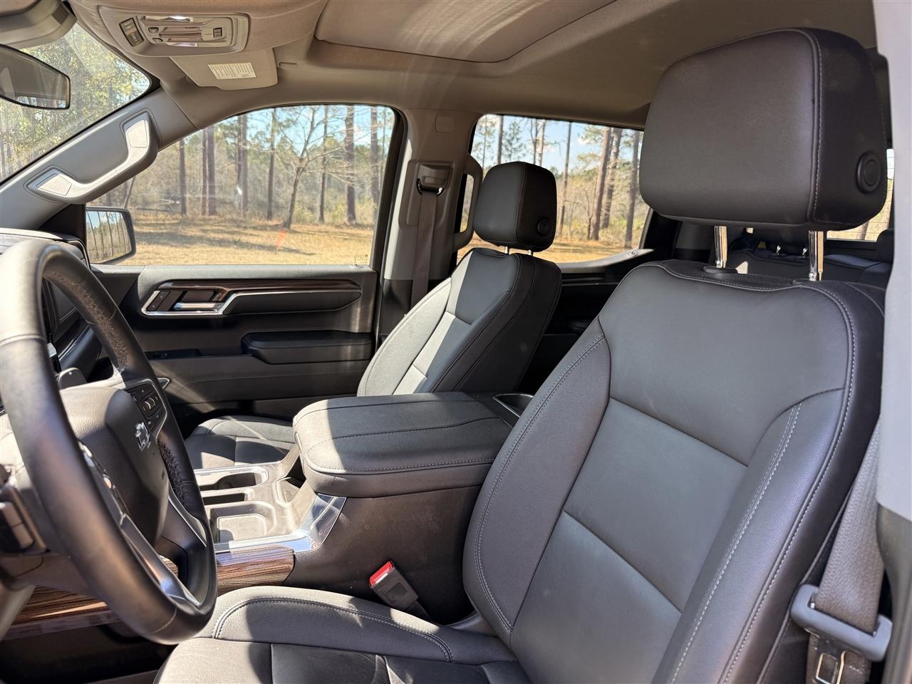 Chevrolet Silverado 1500 4WD Crew Cab 147" RST 2024