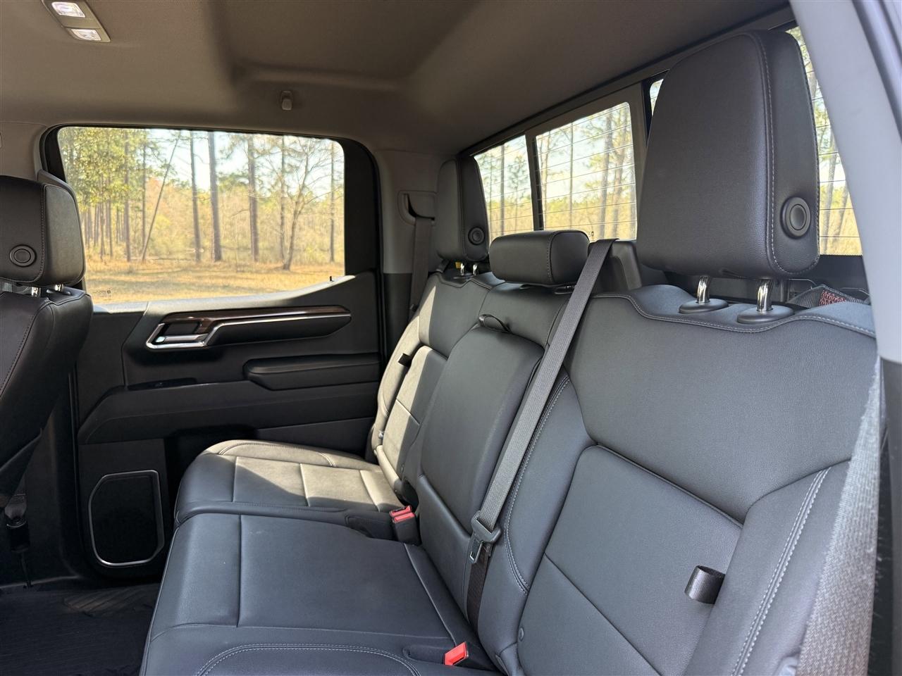 Chevrolet Silverado 1500 4WD Crew Cab 147" RST 2024