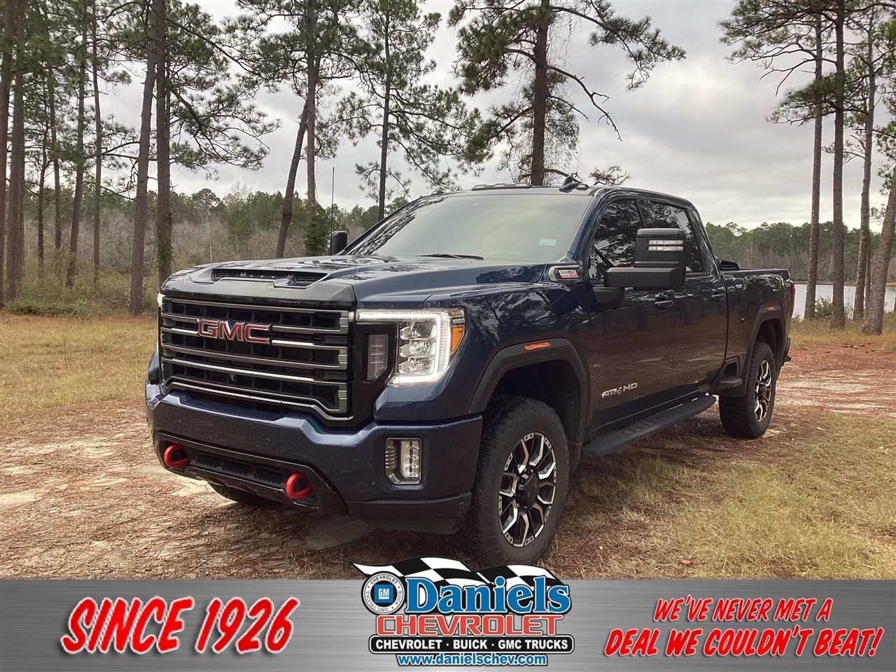 GMC Sierra 2500HD 4WD Crew Cab 159" AT4 2022