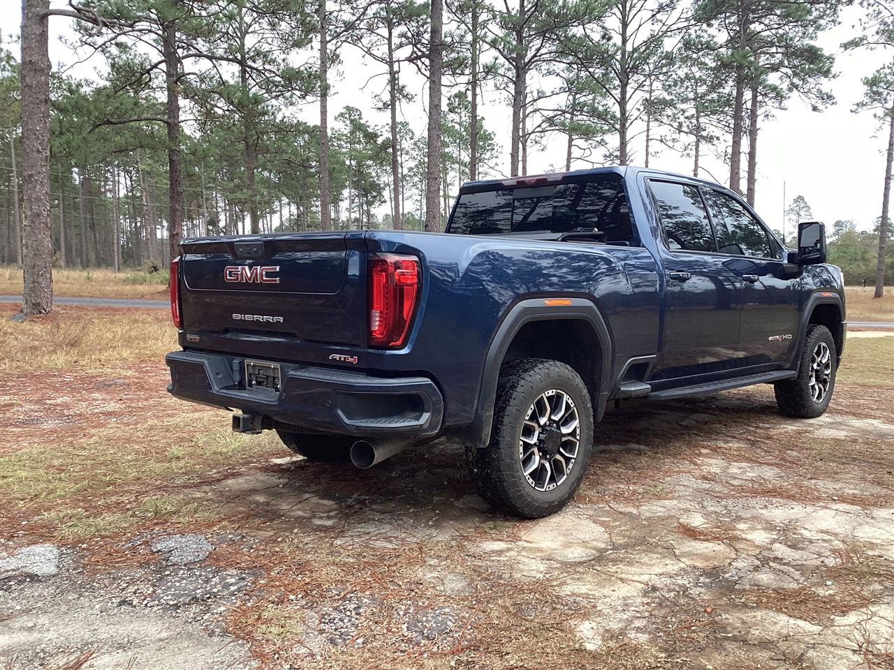 GMC Sierra 2500HD 4WD Crew Cab 159" AT4 2022