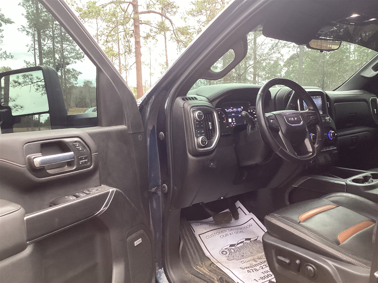 GMC Sierra 2500HD 4WD Crew Cab 159" AT4 2022