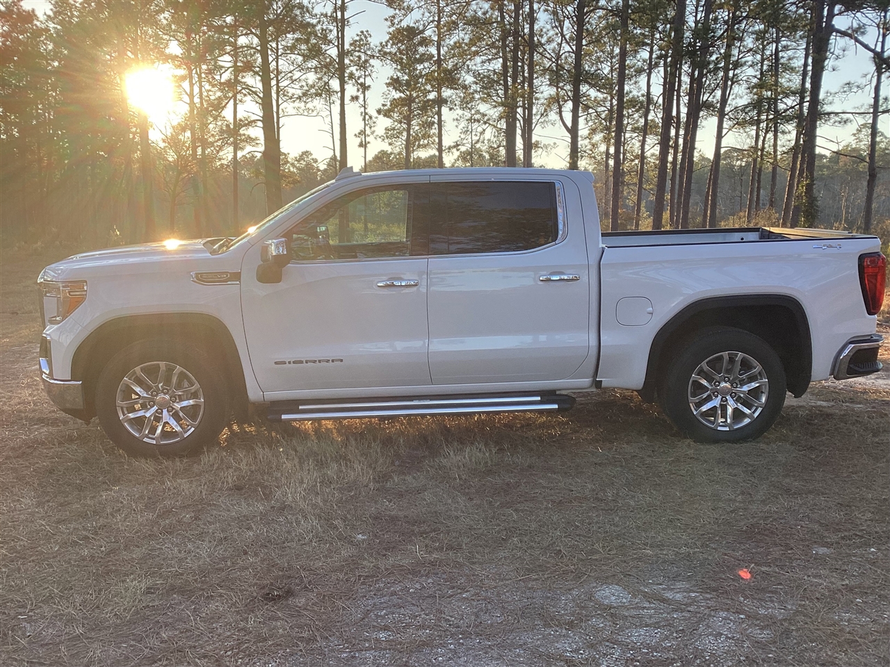 GMC Sierra 1500 4WD Crew Cab 147" SLT 2019