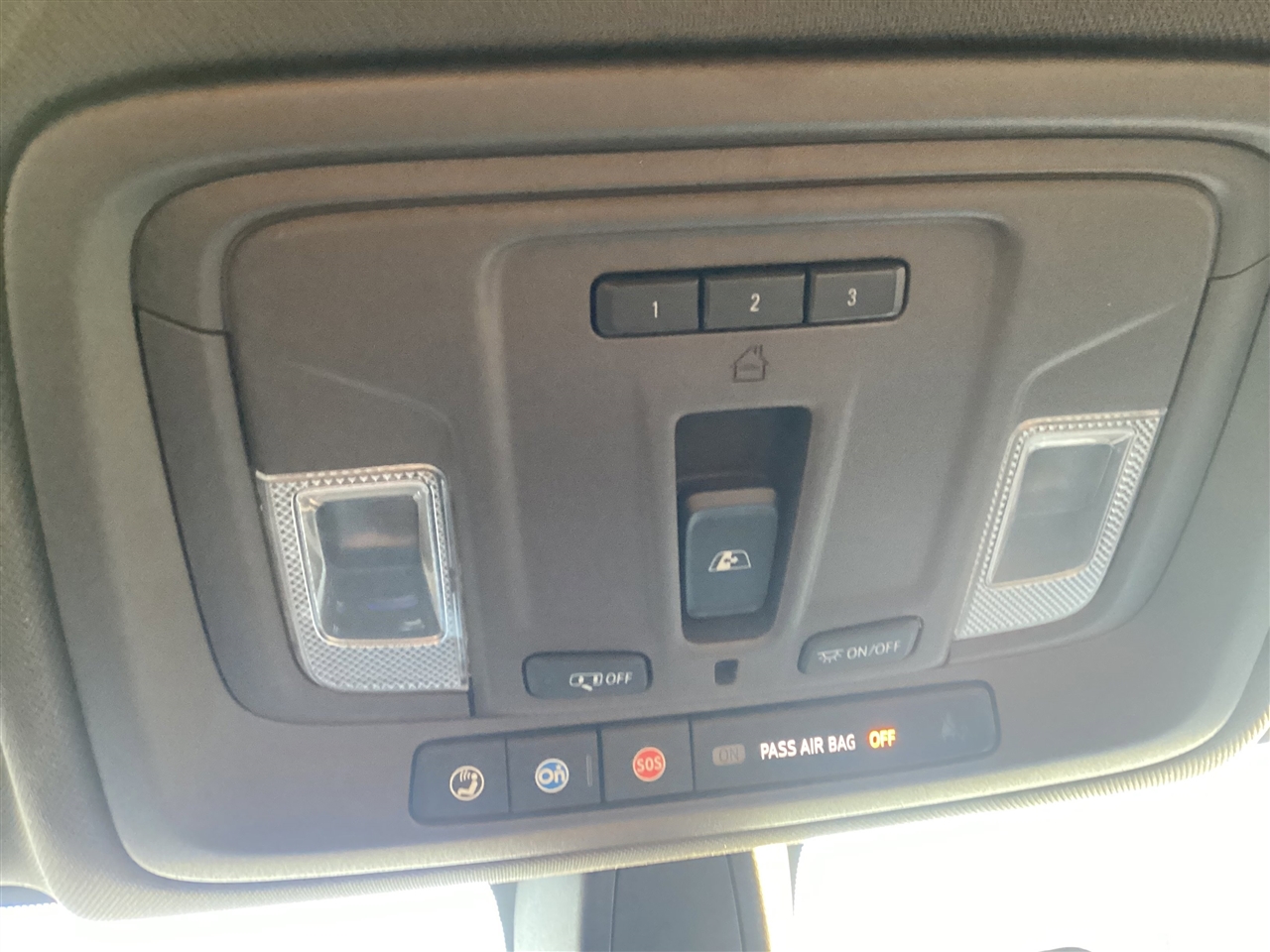 GMC Sierra 1500 4WD Crew Cab 147" SLT 2019