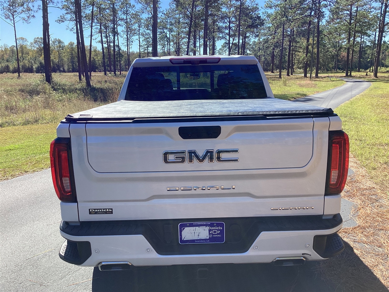 GMC Sierra 1500 4WD Crew Cab 147" Denali Ultimate 2023