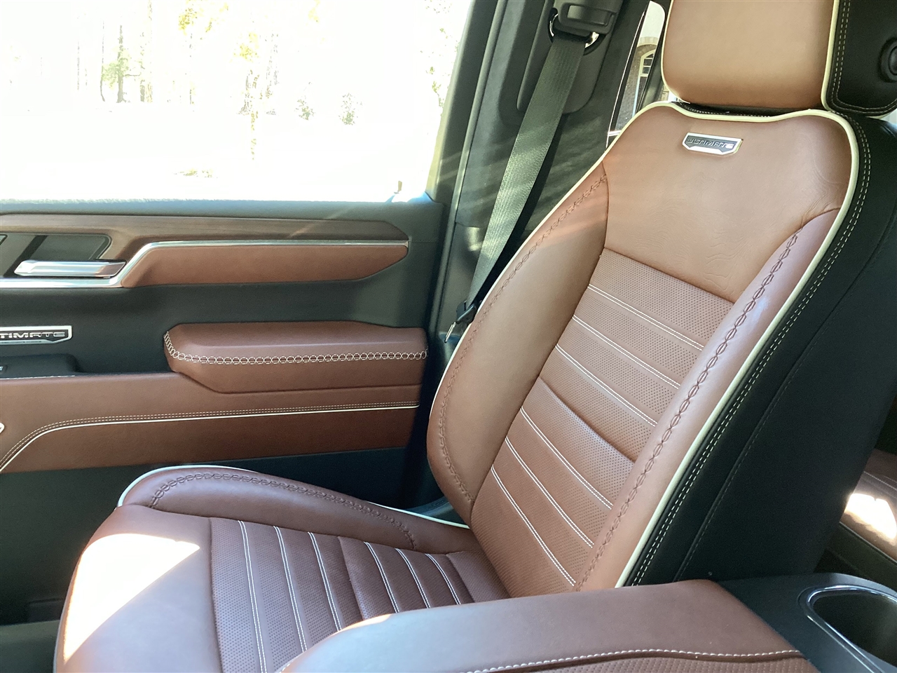 GMC Sierra 1500 4WD Crew Cab 147" Denali Ultimate 2023