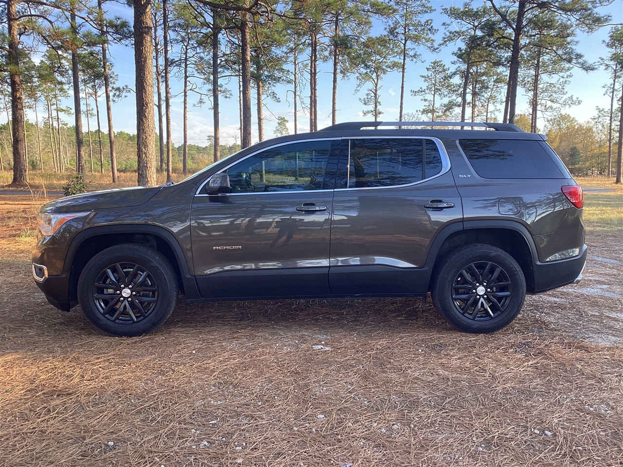 GMC Acadia FWD 4dr SLT w/SLT-1 2019