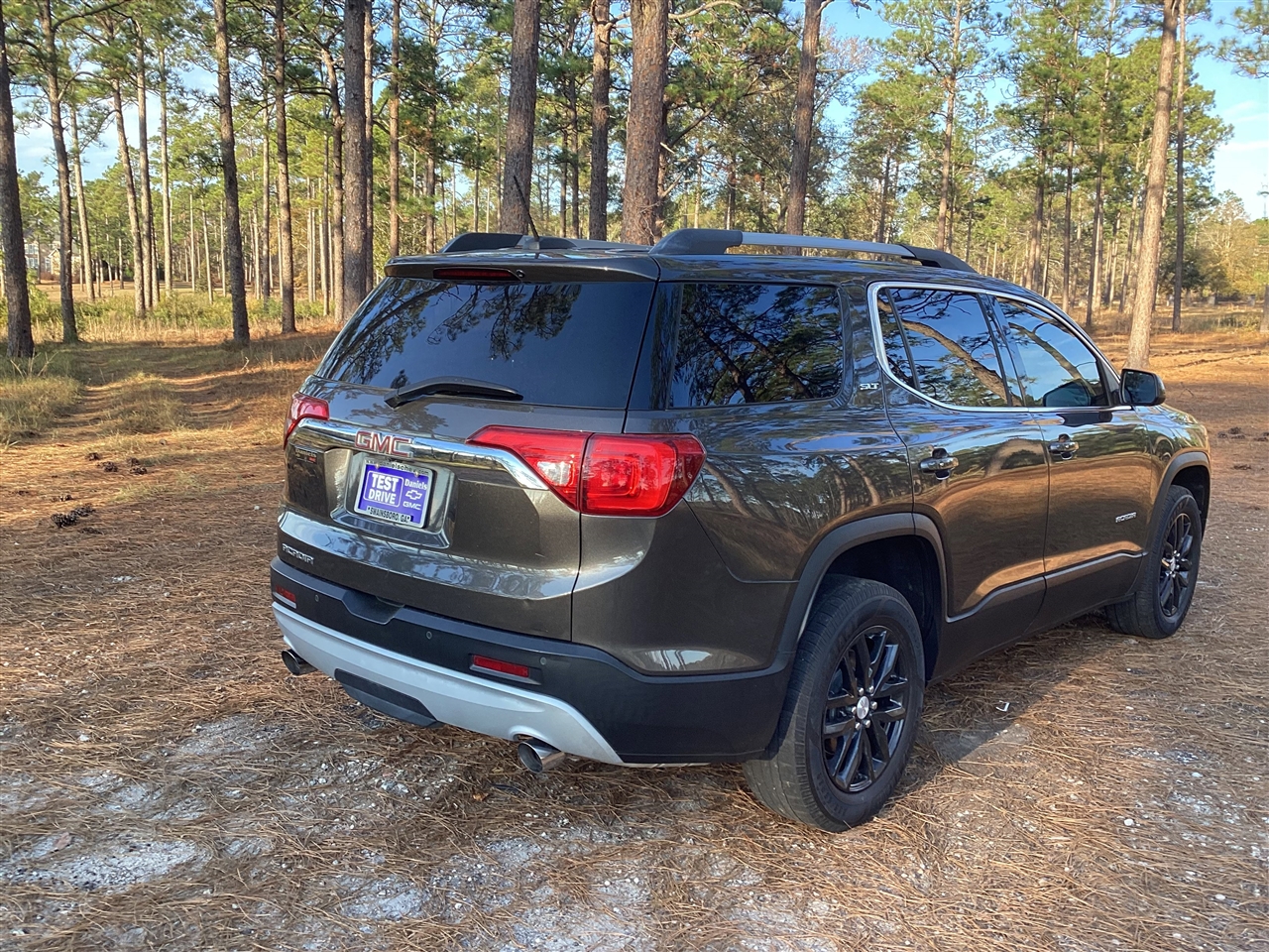 GMC Acadia FWD 4dr SLT w/SLT-1 2019