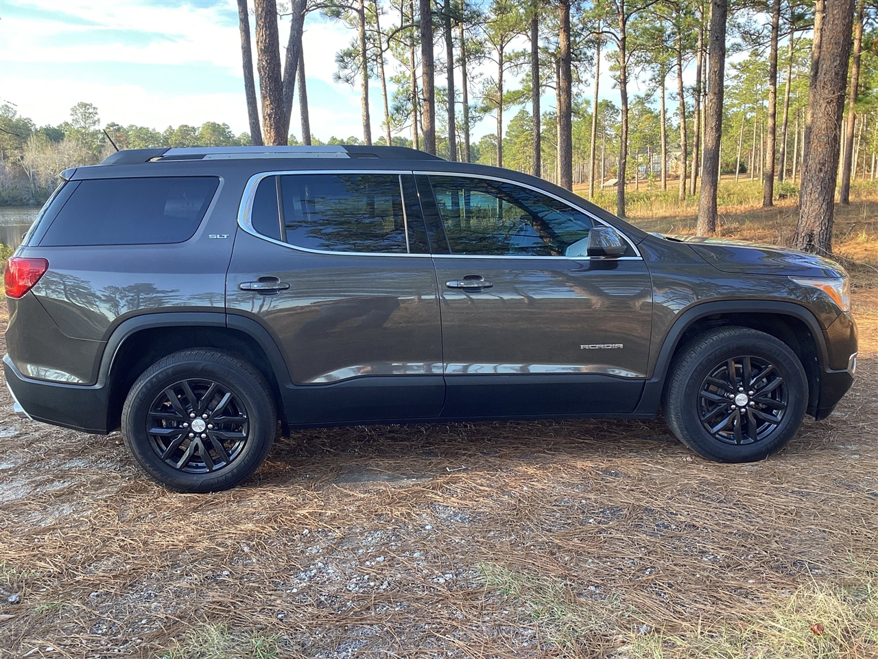 GMC Acadia FWD 4dr SLT w/SLT-1 2019