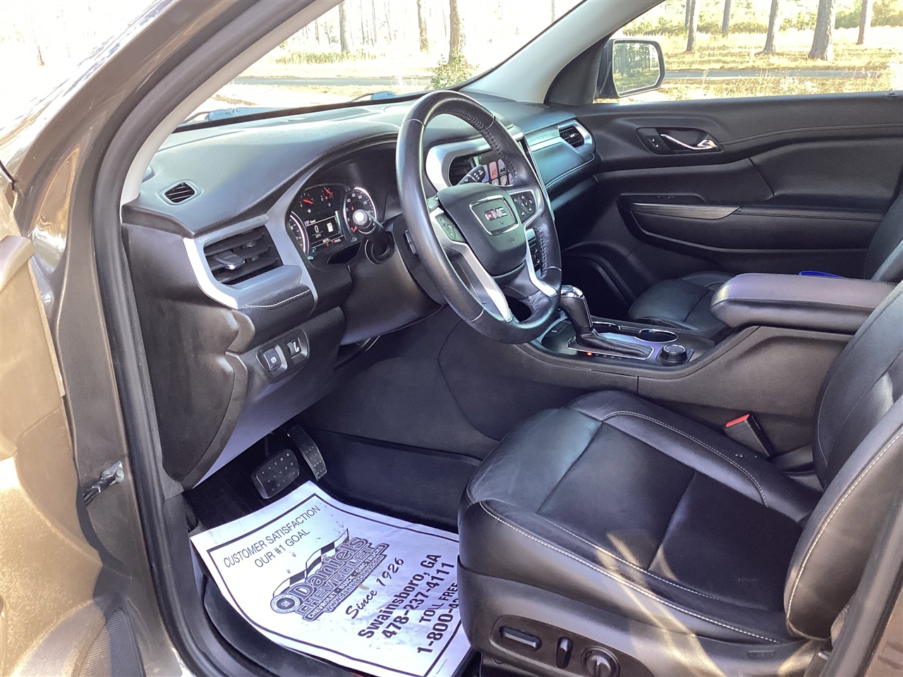 GMC Acadia FWD 4dr SLT w/SLT-1 2019