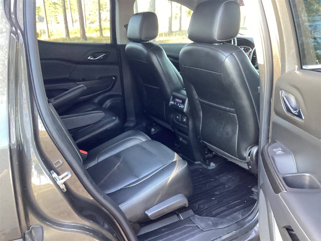 GMC Acadia FWD 4dr SLT w/SLT-1 2019