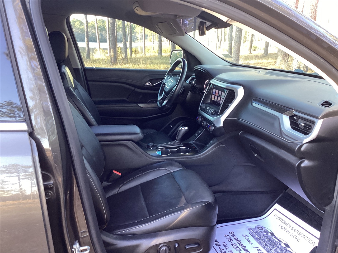 GMC Acadia FWD 4dr SLT w/SLT-1 2019