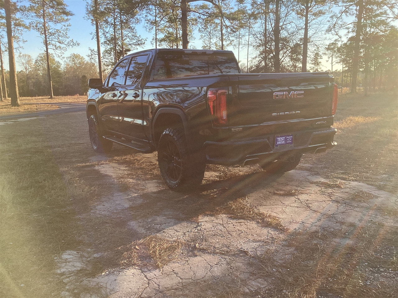 GMC Sierra 1500 4WD Crew Cab 147" AT4 2020