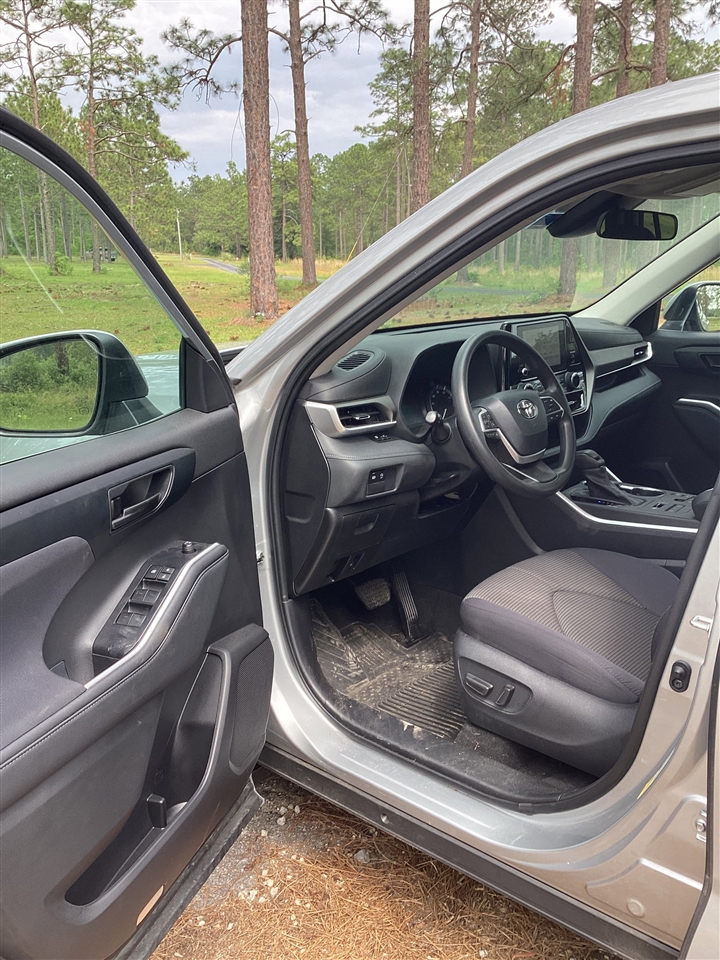 Toyota Highlander Platinum AWD (Natl) 2023