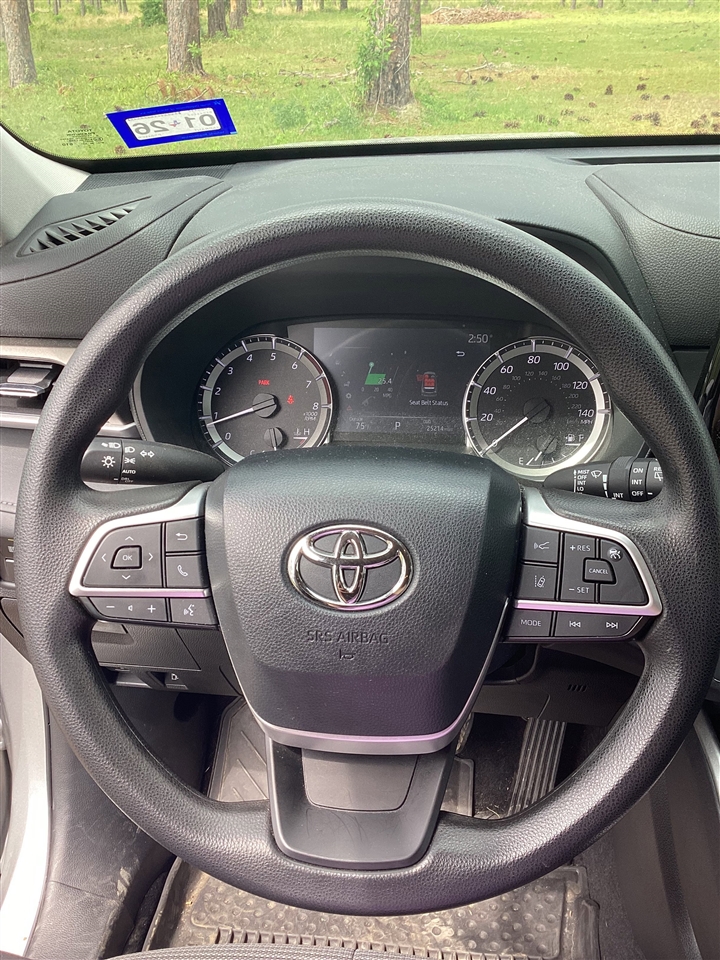 Toyota Highlander Platinum AWD (Natl) 2023