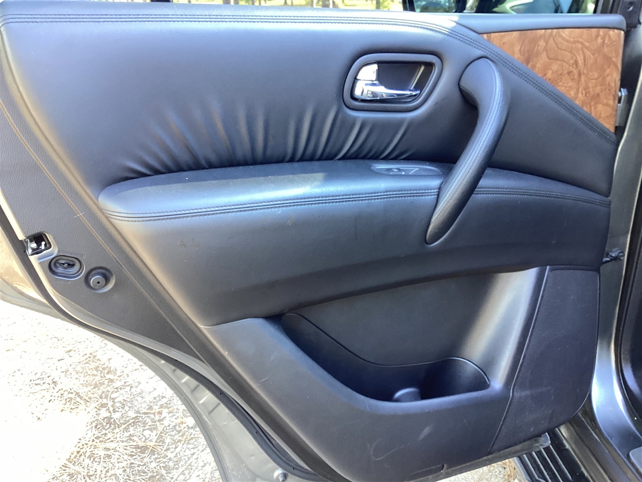 Nissan Armada 4x4 SL 2023