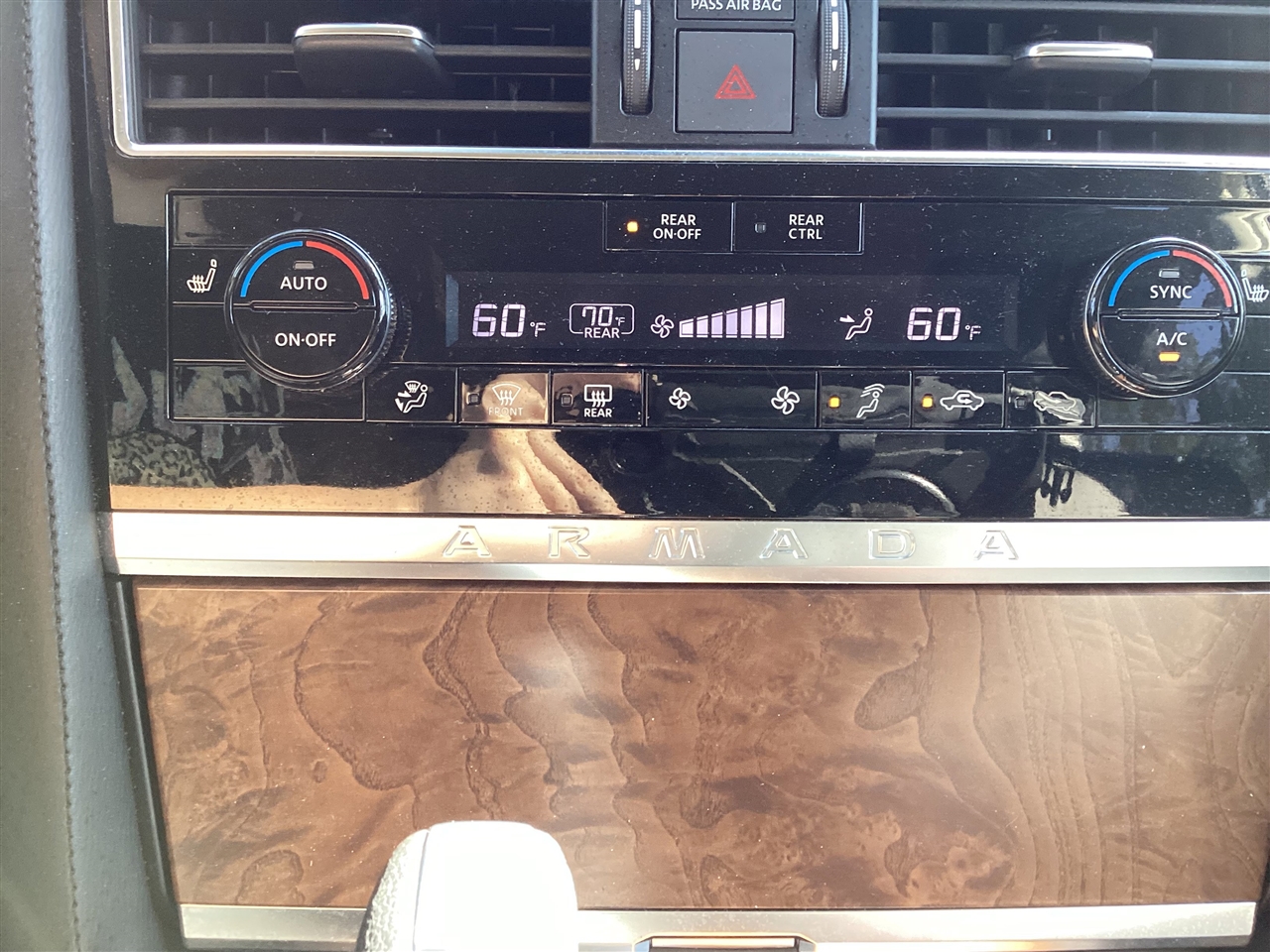 Nissan Armada 4x4 SL 2023